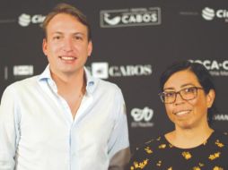 TATIANA HUEZO. La directora mexicana (derecha) llega a Cannes con su primera cinta de ficción “Noche de fuego”. A un lado, el productor Nicolás Celis. EL INFORMADOR/ A.RODRÍGUEZ