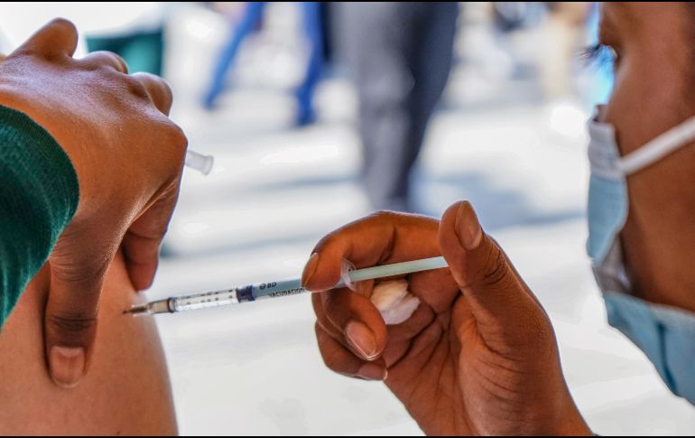 El certificado sirve como un comprobante oficial que demuestra que la persona ya ha sido inmunizada contra la pandemia. XINHUA