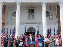 Trump realizó el anuncio en su club de golf de Bedminster, Nueva Jersey. EFE/J. Lane