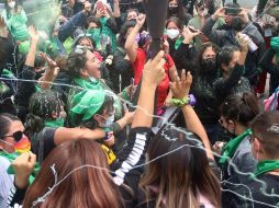 La Corte concedió un amparo a una mujer cuya hija menor de edad con parálisis cerebral fue violada en el 2018 y se le negó el aborto. EFE/D. Martínez