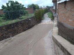 Así lucía esta tarde el arroyo en Jamay. TWITTER@PCJalisco