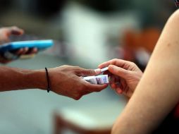 En la plataforma federal sobre ocupación hospitalaria, aparecen nueve hospitales de Jalisco con cien por ciento de ocupación en camas generales. EFE/A. Beltes