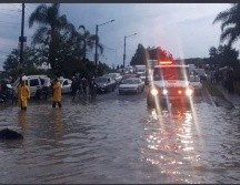 Diversas corporaciones de bomberos atendieron los reportes de este sábado. ESPECIAL