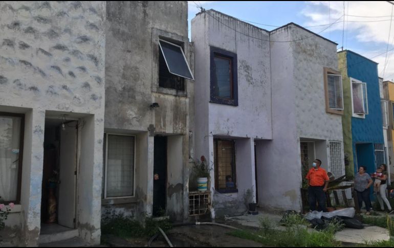 En total se incendiaron tres habitaciones del domicilio. ESPECIAL/Bomberos de Guadalajara