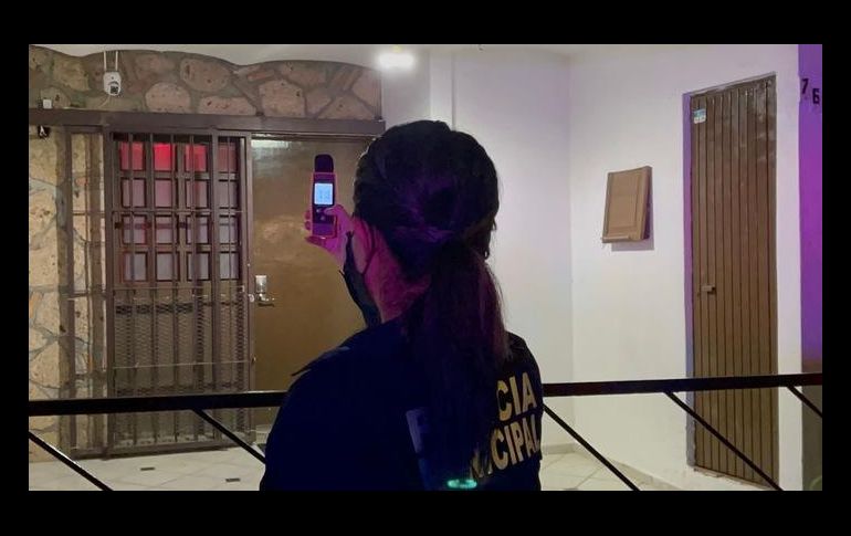 Una vez realizado el reporte, los oficiales acudirán al domicilio con un sonómetro y medirán si los decibeles rebasan los permitidos. ESPECIAL /