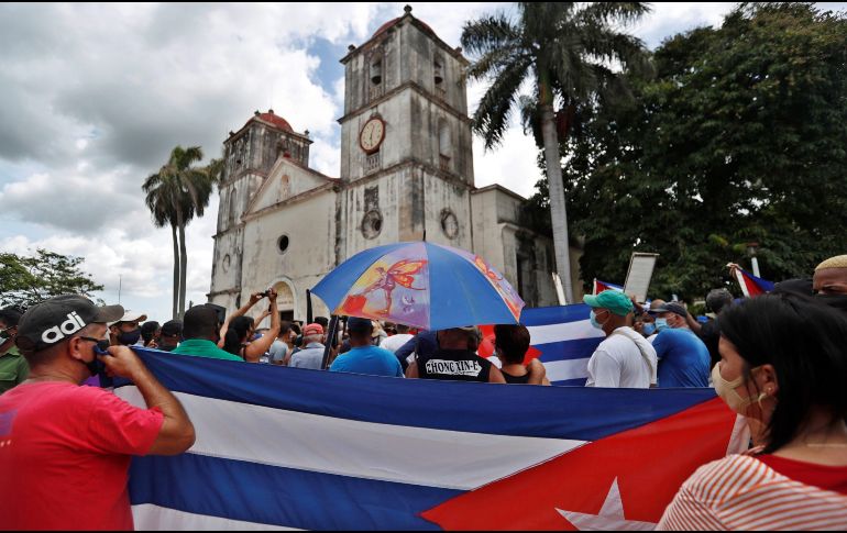 Miles de personas salieron a manifestarse contra el gobierno de Miguel Díaz-Canel. EFE/Y. Zamora