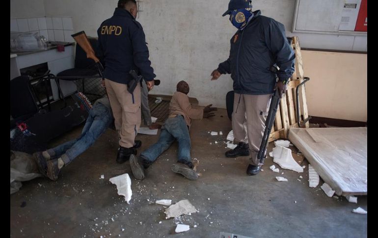 Los incidentes empezaron el pasado viernes en KwaZulu-Natal, provincia natal del polémico expresidente Jacob Zuma. EFE/K. Ludbrook