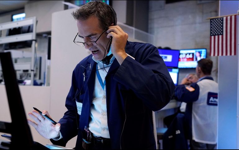 El Dow Jones perdió un 0.31%, el S&P500 retrocedió un 0.35% y el índice compuesto Nasdaq se dejó un 0.38 por ciento. AP/R. Drew
