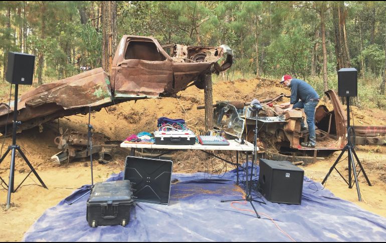 CYCLOPS. De Carlos Amorales & Enrique Arriaga, “Camionetas que hablan” (Talking Trucks), 2021. CORTESÍA/ ENRIQUE ARRIAGA