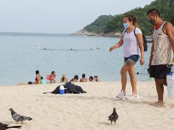 Aunque no se cierran las playas del municipio, incluyendo el destino turístico de Puerto Escondido, si se hace obligatorio el aforo de sólo 25% en todos los espacios comerciales y restaurantes. SUN / ARCHIVO