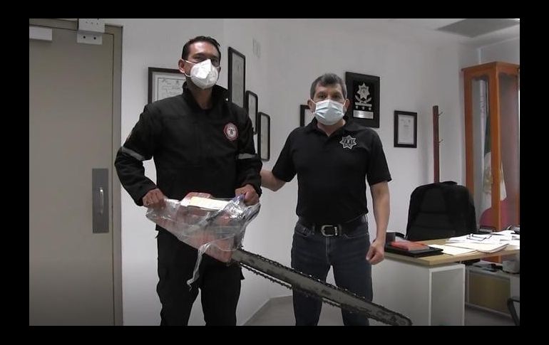 El artículo fue recogido por los elementos municipales y devuelto al cuerpo de bomberos. CORTESÍA/Policía de Tlajomulco