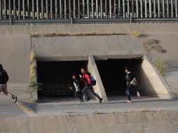 El total de detenciones supera el número de individuos que llegan a la frontera. EFE/ ARCHIVO