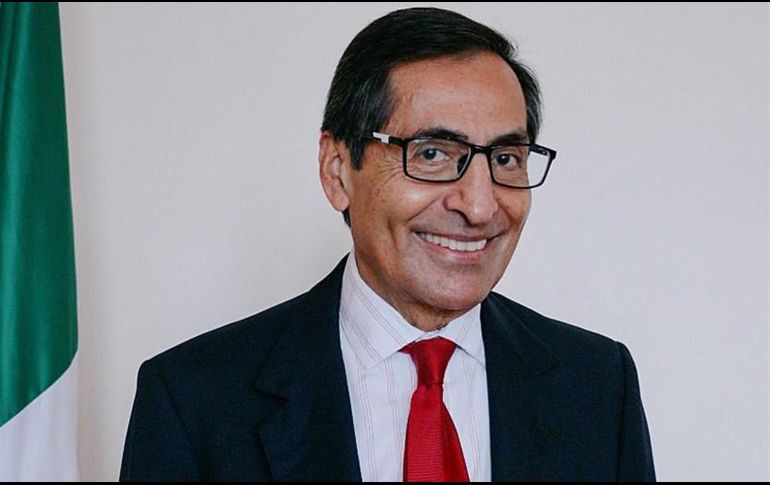 Denuncian que AMLO pretende pasar nuevamente por encima de la Constitución con el nombramiento de Rogelio Ramírez de la O. EFE/SHCP