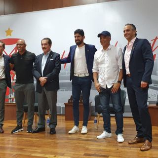 Tecos celebra 50 aniversario con victoria de sus jugadores leyendas
