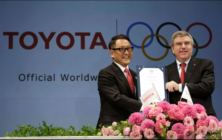 Toyota Motor Corp. firmó como patrocinador mundial olímpico en 2015 en un acuerdo de 8 años por un aproximado de 1.000 millones de dólares, convirtiéndose en la primera compañía automovilística que se suma al programa de comercialización de grandes empresas del COI. AP