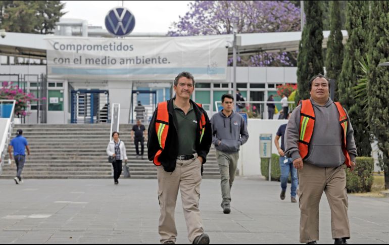 Entre 40 y 45% del contenido de un automóvil debe ser hecho por trabajadores que ganen al menos 16 dólares por hora. EFE/Archivo
