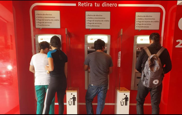 En todo el 2020 el saldo retirado bajo el concepto de retiro parcial por desempleo fue de 20 mil 060 millones de pesos. EL INFORMADOR/Archivo