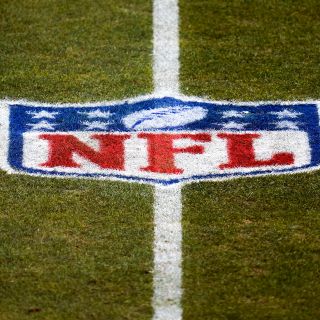 NFL presiona a clubes para completar vacunación contra el COVID-19