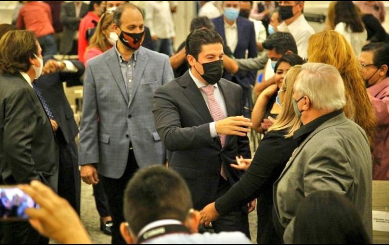 Sancionan con 55.4 millones de pesos al Partido Movimiento Ciudadano (MC) y con 448 mil 946 pesos al gobernador electo, Samuel García. TWITTER/@samuel_garcias