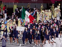 Delegación mexicana en el desfile inaugural de Tokio 2020. MEXSPORT / J. Martínez