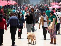 Aunque el semáforo de alerta sanitaria subirá a naranja esto no implicará de momento ajustes en la actividad económica y social de la CDMX. EFE/M. Guzmán