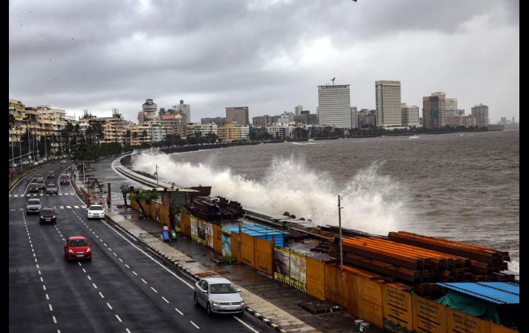 Los deslaves e inundaciones son frecuentes en India durante la temporada del monzón de junio a septiembre. EFE/D. Solanki