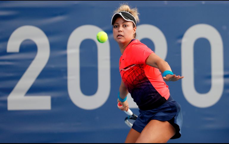 El domingo Renata Zarazúa volverá a la cancha, esta vez acompañada de Giuliana Olmos, en la competencia de dobles femenil. EFE/K. Försterling