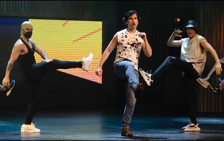 Alan Estrada sustituirá a Yahir durante dos fines de semana, el elenco se lleva a cabo en el Centro Cultural Teatro II. SUN / B.Fregoso