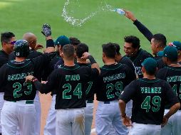 El usar ropa o uniformes diferentes al oficial es una falta que se contempla en la norma 50 de la carta olímpica. IMAGO7