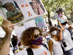 Familiares piden atención para sus hijos enfermos. SUN/G. Espinosa