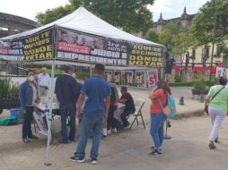 Para promover el voto se colocó una carpa en Andador Paseo Alcalde a su cruce con Hidalgo. EL INFORMADOR