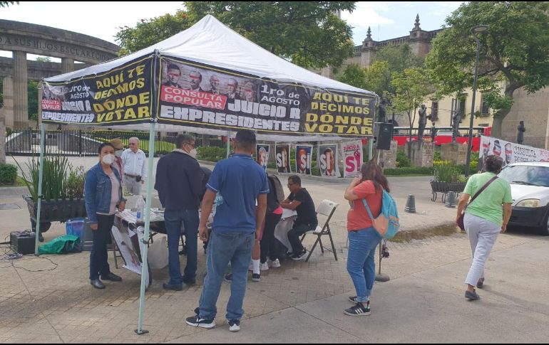 Para promover el voto se colocó una carpa en Andador Paseo Alcalde a su cruce con Hidalgo. EL INFORMADOR