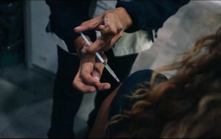 El equipo de Sputnik V sostiene además que uno de los autores del estudio estadounidense 