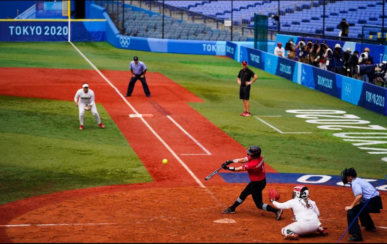 Kelsey Harshman impulsó la carrera de la diferencia en la quinta entrada. AP/M. Slocum