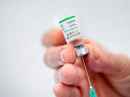 La OMS y la comunidad científica consideran que una vacuna, contra cualquier enfermedad, es exitosa cuando su efectividad supera el 50 %, como pasa con todas las aprobadas contra el COVID-19. AP / ARCHIVO