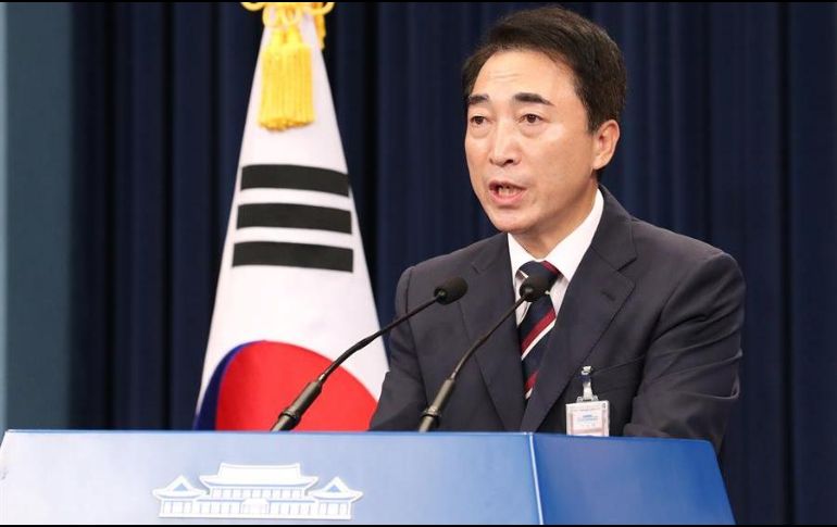 El portavoz de la oficina presidencial de Corea del Sur, Park Soo-hyun, dio a conocer la reanudación de las comunicaciones. EFE/YONHAP
