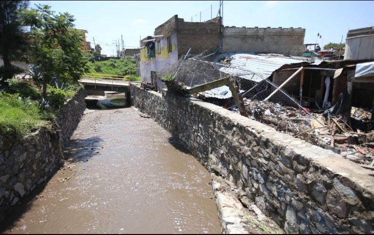 El director Técnico de Gestión Integral de Riesgos de la Coordinación Municipal de Protección Civil y Bomberos de Zapopan, Mario Alberto Espinoza, advirtió que asentarse en zonas cercanas a los arroyos implica una exposición innecesaria a inundaciones fluviales y pluviales. CORTESÍA/AYUNTAMIENTO DE ZAPOPAN