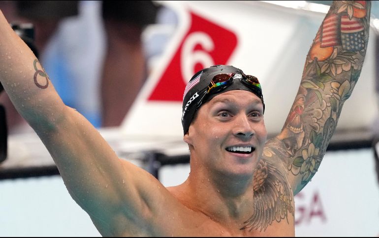 Caeleb Dressel, de 24 años, adornó su medalla de oro con un nuevo récord olímpico, tras rebajar en 3 centésimas la anterior plusmarca olímpica en posesión del australiano Eamon Sullivan desde los Juegos de Pekín 2008. AP/M. SCHRADER