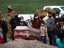 Durante 2020 en México se contabilizaron un total de un millón 86 mil 94 defunciones, cifra 45.2% superior a la reportada un año antes. SUN / ARCHIVO