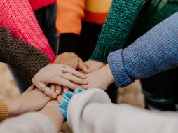 Hoy 30 de julio es el Día Internacional de la Amistad. ESPECIAL/Photo by Hannah Busing on Unsplash.