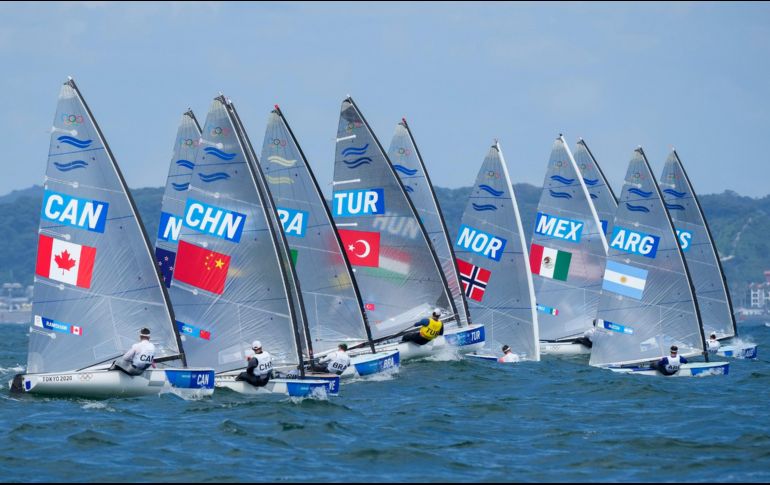 En ninguna de sus ocho carreras disputadas hasta ahora el tapatío ha podido concluir por encima de la decimosexta posición. AP/B. Armangue