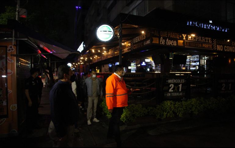 Durante el recorrido de vigilancia, también estuvieron presentes representantes de la industria restaurantera, antros y bares. ESPECIAL / Gobierno de Guadalajara
