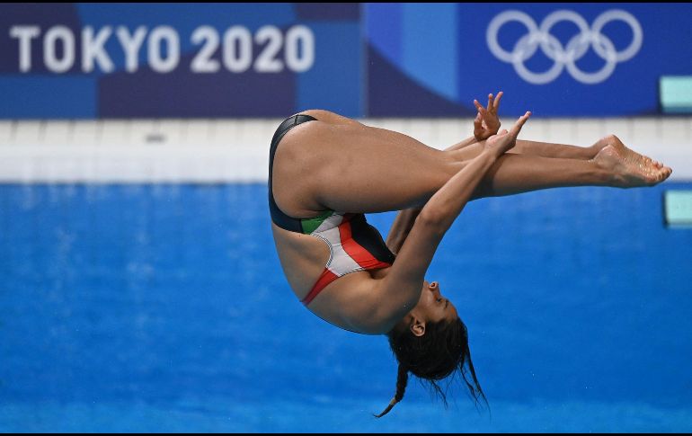 Con sólo 18 años, Aranza Vázquez augura un buen futuro para los clavados en México. AFP/A. Kisbenedek