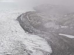 El casquete de hielo de Groenlandia contiene lo suficiente para hacer subir los océanos de 6 a 7 metros. AFP/S. Loeb