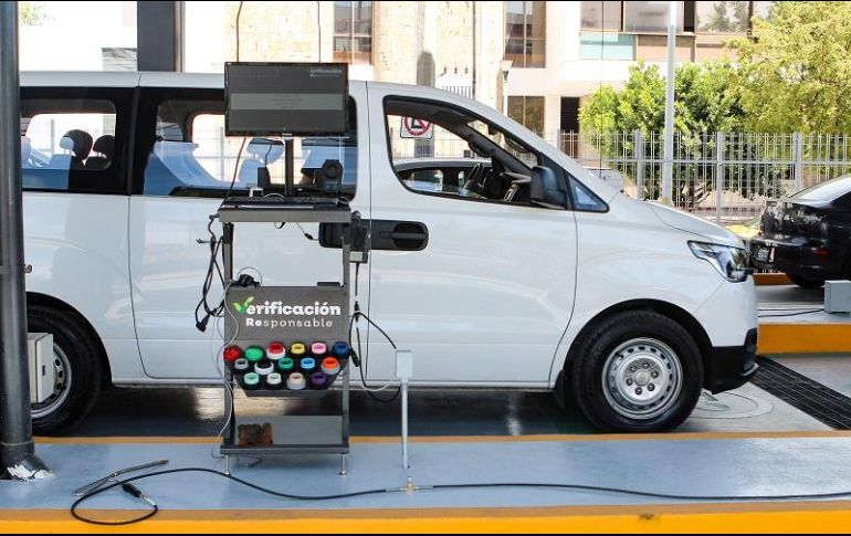 En total, se tiene proyectada la instalación de 280 líneas de verificación vehicular en todo Jalisco. EL INFORMADOR/ARCHIVO