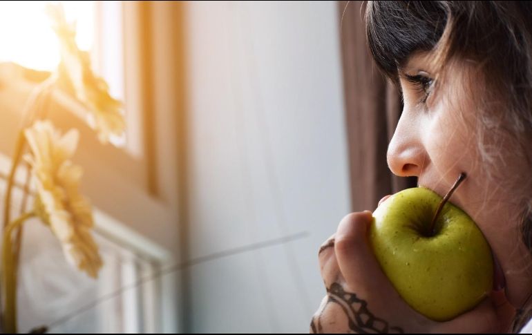 SALUDABLE. Una buena mordida a tu fruta favorita será lo mejor. PIXABAY