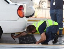 De acuerdo con datos de la Secretaría de Medio Ambiente, hay alrededor de 370 mil vehículos con terminación de placa 7 que deben verificarse en agosto y septiembre. EL INFORMADOR/A. Camacho