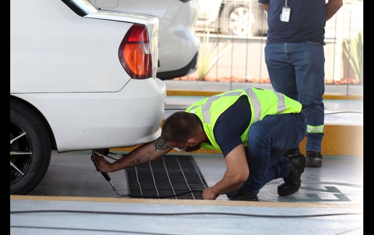 De acuerdo con datos de la Secretaría de Medio Ambiente, hay alrededor de 370 mil vehículos con terminación de placa 7 que deben verificarse en agosto y septiembre. EL INFORMADOR/A. Camacho