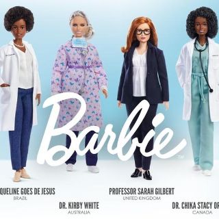 Las nuevas Barbies inspiradas en la creadora de la vacuna de AstraZeneca y otras mujeres de la ciencia