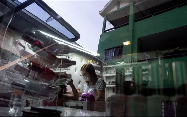 La gran mayoría de los ingresos de la población millennial viene de actividades como trabajador subordinado, de la realización de actividades de negocios, o como trabajador independiente. AFP/ARCHIVO
